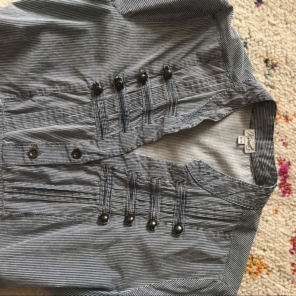 🥳 2 for $6 🥳 Kismet shirt XS (S) cotton blue stripes 3/4 sleeves w roll tab - Picture 12 of 12